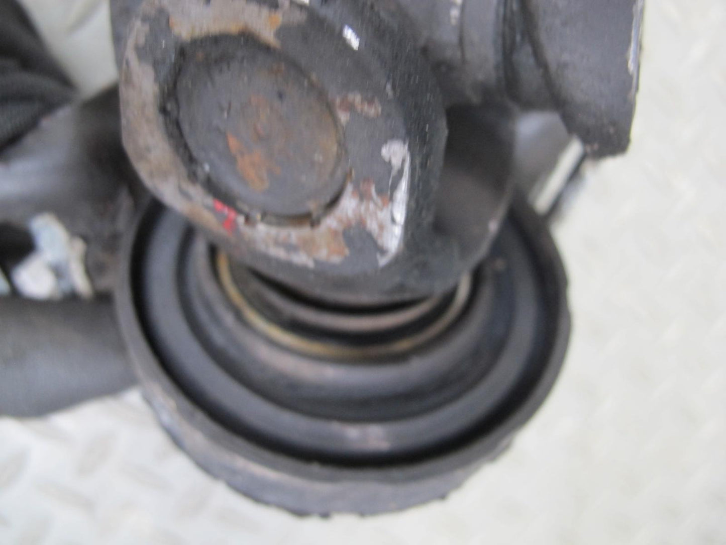 82-85 Mercedes W123 300D Sedan AT Rear Driveshaft Drive Shaft OEM