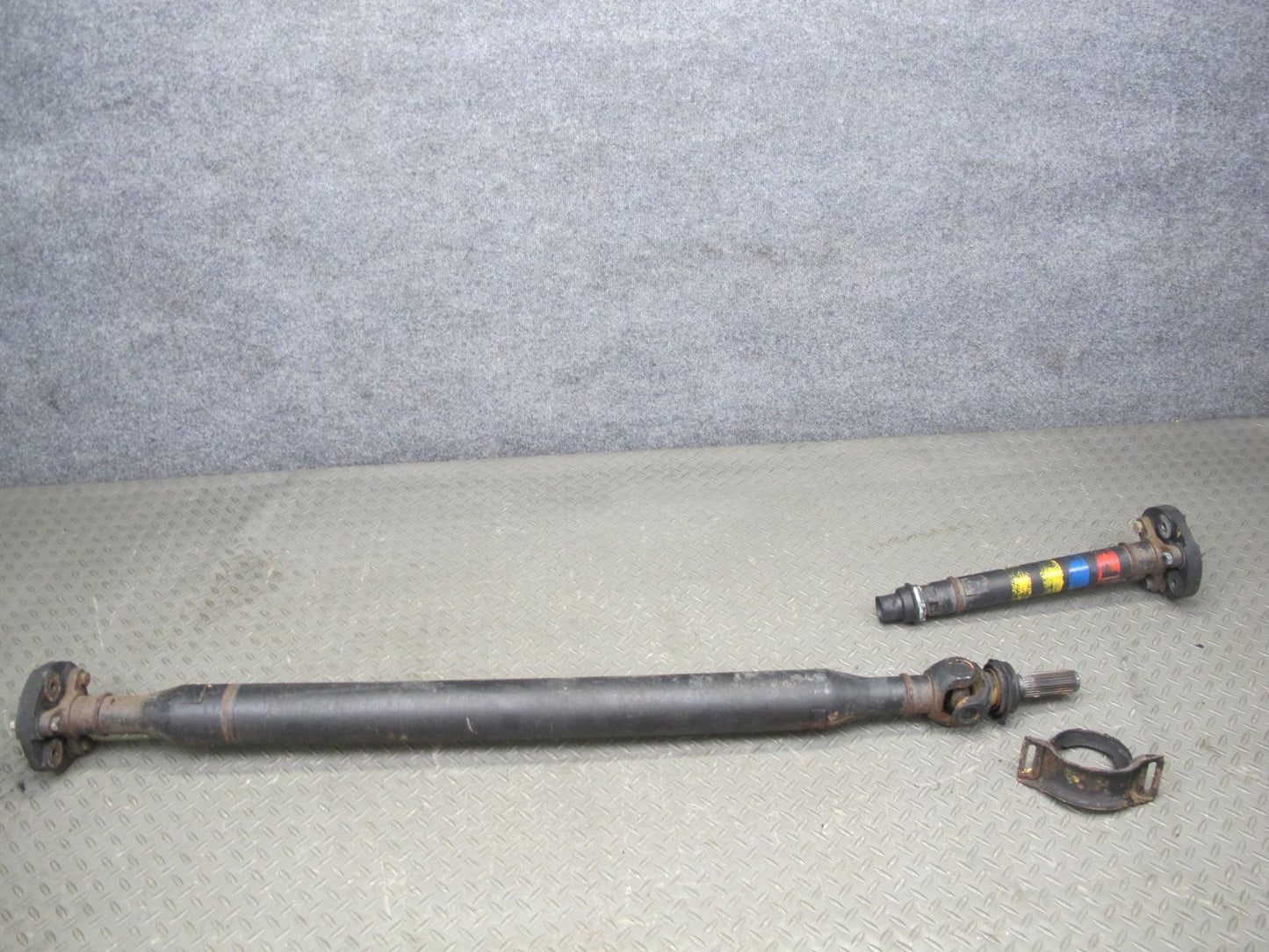 82-85 Mercedes W123 300D Sedan A/T Rear Driveshaft Drive Shaft OEM