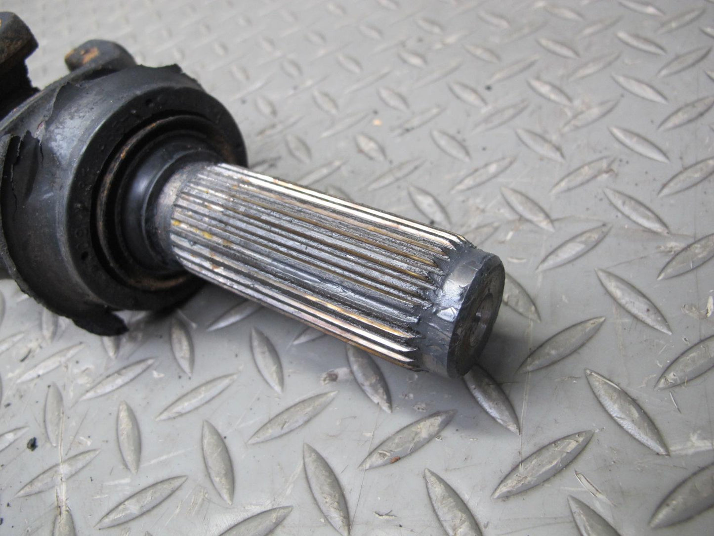 82-85 Mercedes W123 300D Sedan A/T Rear Driveshaft Drive Shaft OEM