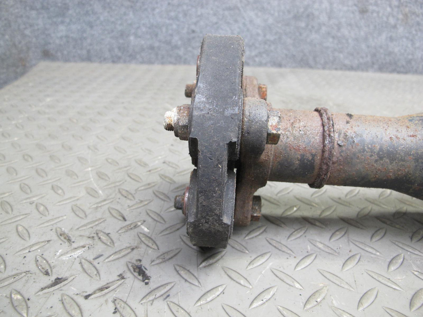 82-85 Mercedes W123 300D Sedan A/T Rear Driveshaft Drive Shaft OEM