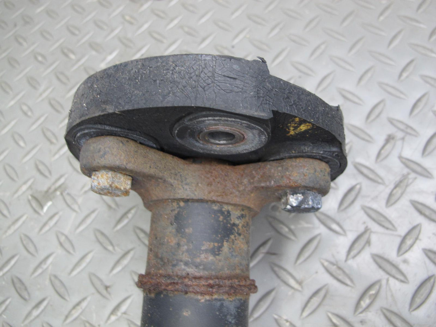 82-85 Mercedes W123 300D Sedan A/T Rear Driveshaft Drive Shaft OEM