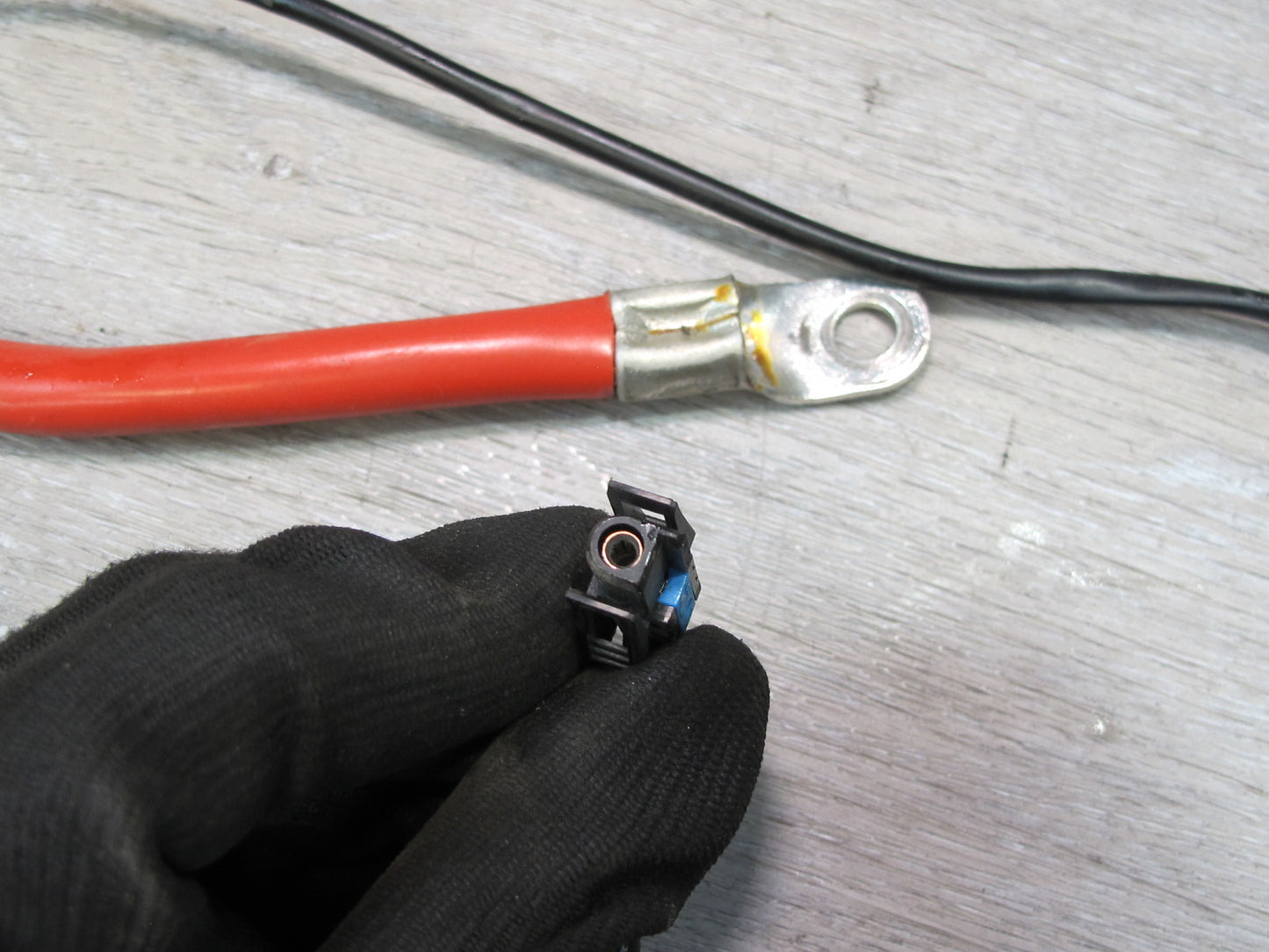 2006-2010 BMW E63 E64 M6 Battery Terminal Positive RED Cable