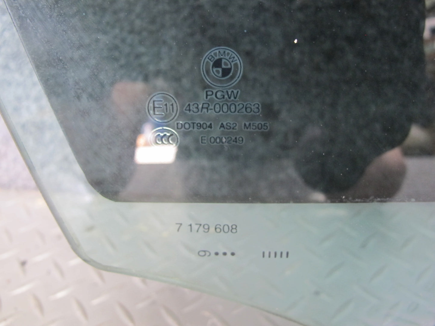 2008-2014 BMW E71 E72 X6 Front Right Passenger Side Door Glass Window