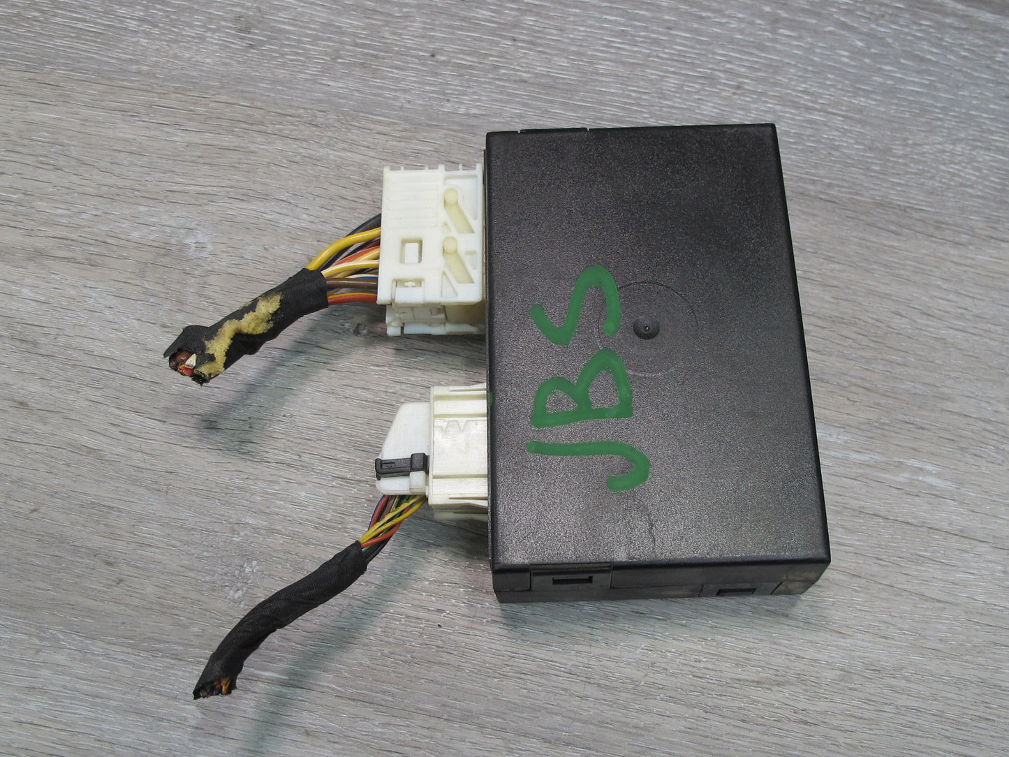 2006-2010 BMW E63 E64 M6 Suspension Damping Control Module 6773912
