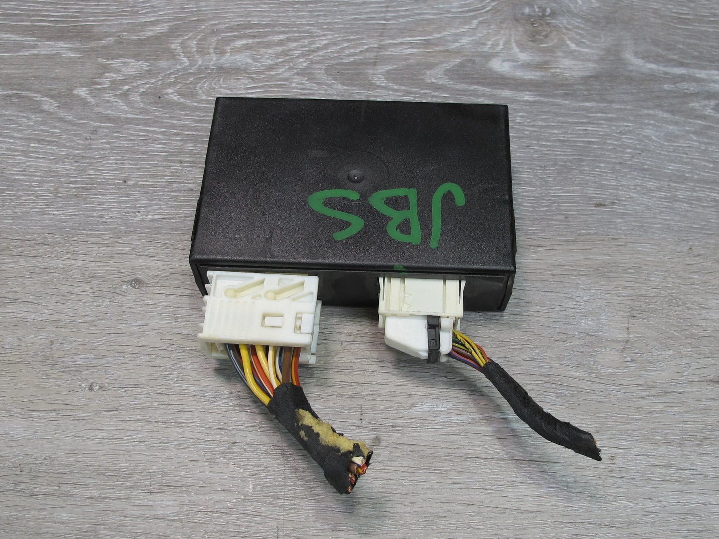 2006-2010 BMW E63 E64 M6 Suspension Damping Control Module 6773912