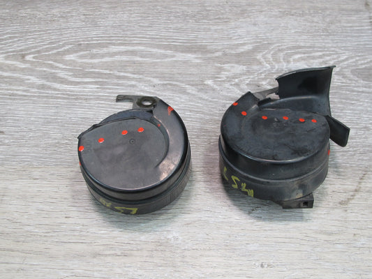 98-00 Lexus UCF20L LS400 Set of 2 High & Low Tone Note Pitch Horn Signal OEM