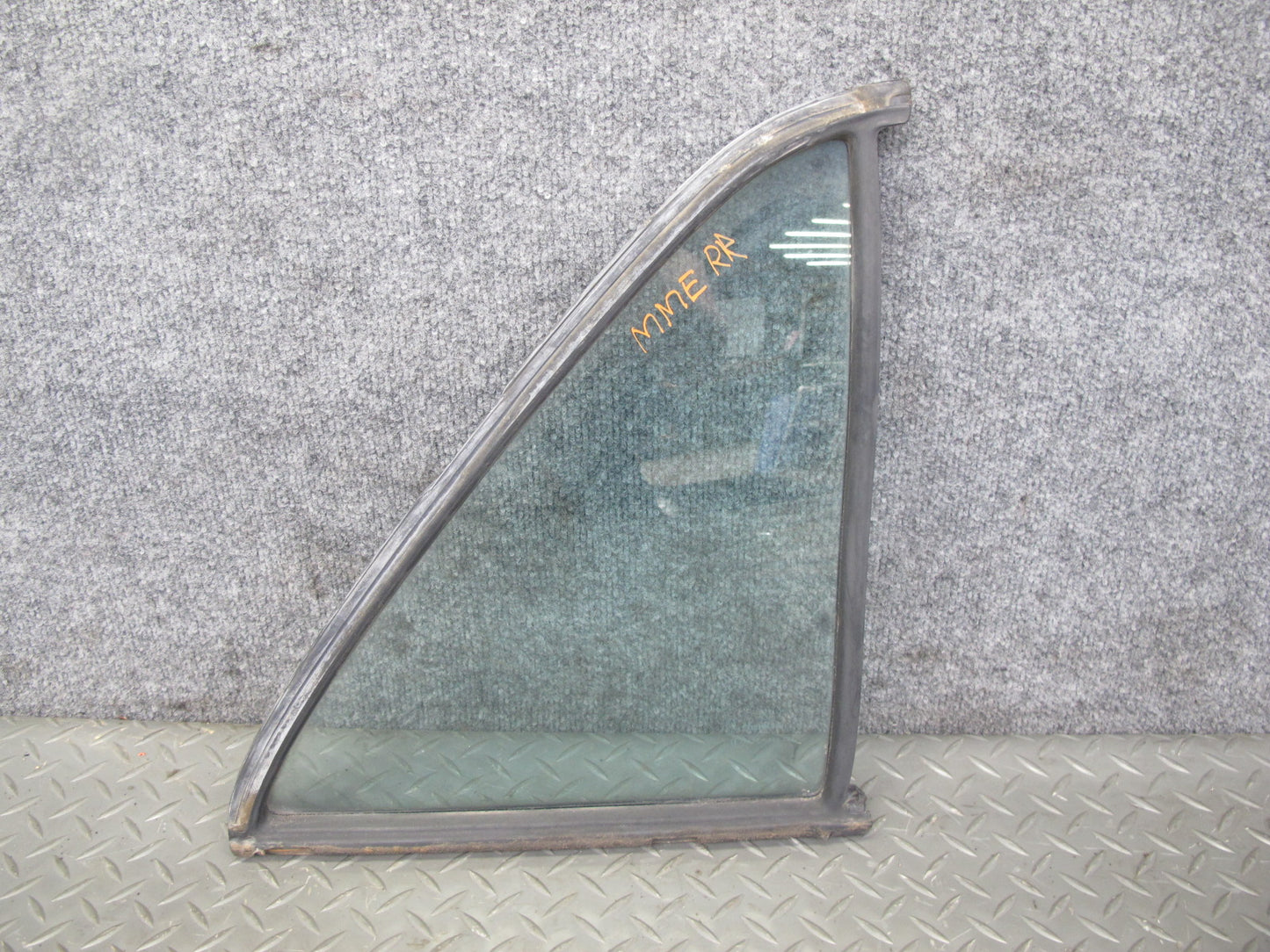 75-83 Mercedes W123 Rear Right Door Vent Glass Window OEM