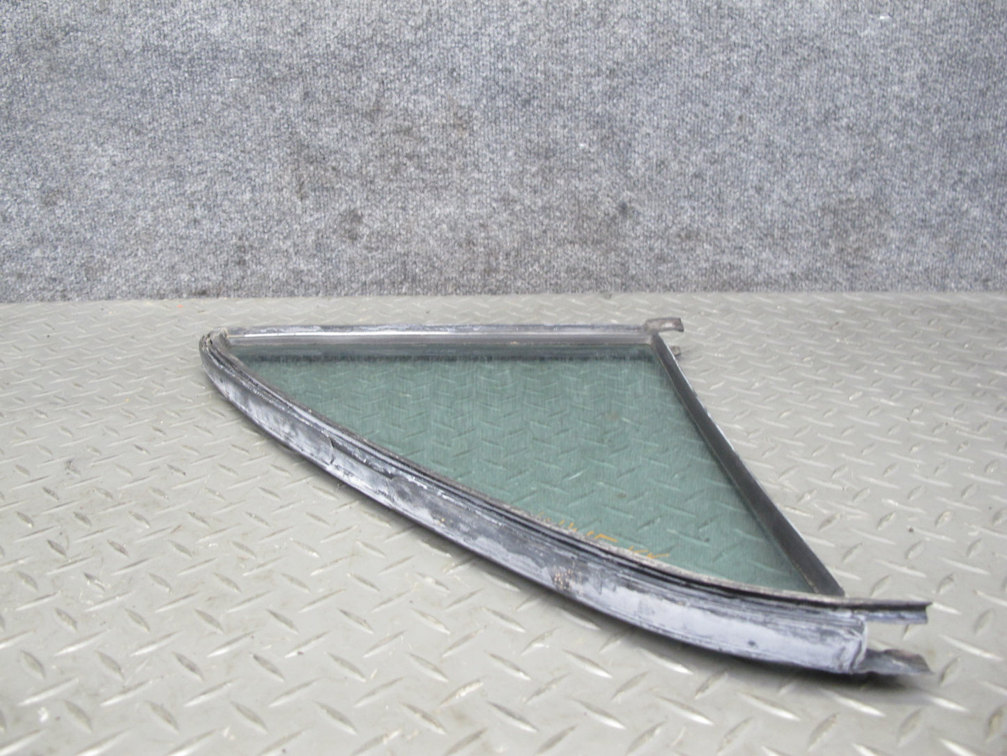 75-83 Mercedes W123 Rear Right Door Vent Glass Window OEM