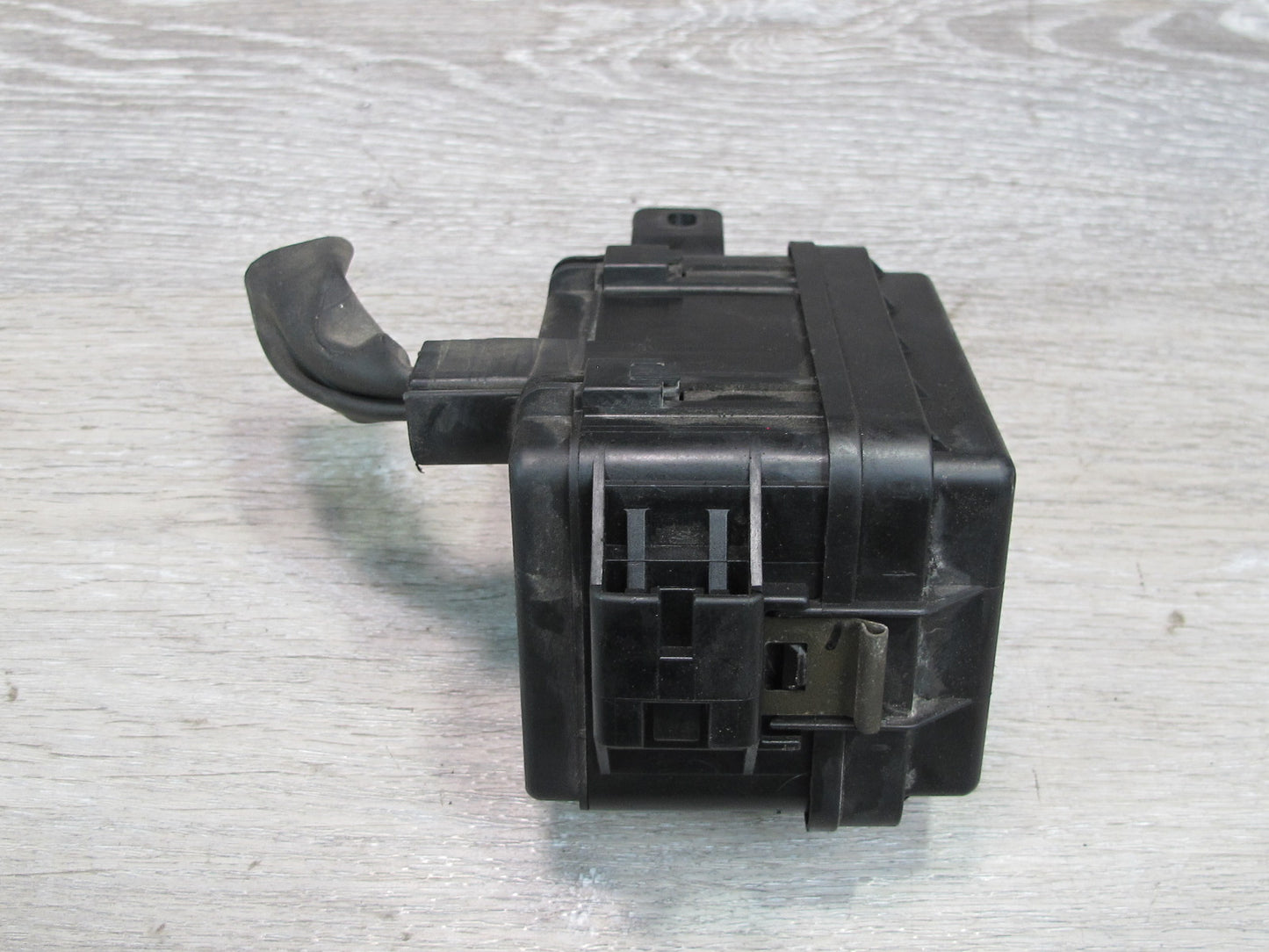 98-00 Lexus UCF20L LS400 Under Hood Small Fan Fuse Relay Box Module OEM