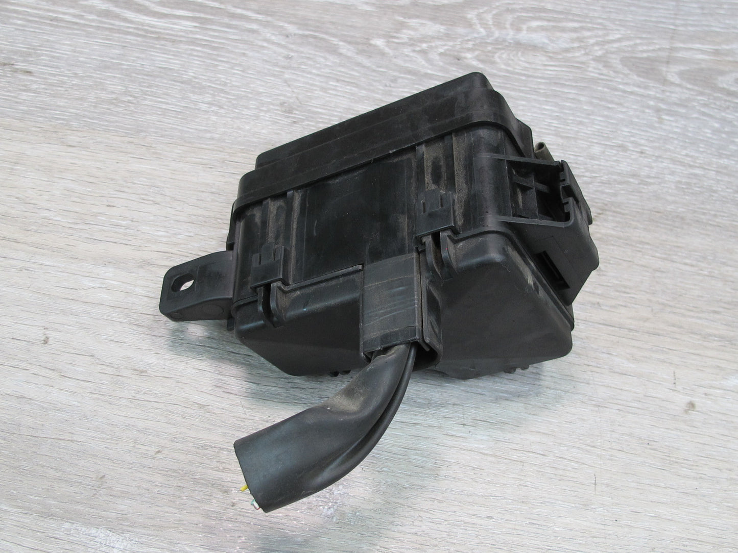 98-00 Lexus UCF20L LS400 Under Hood Small Fan Fuse Relay Box Module OEM