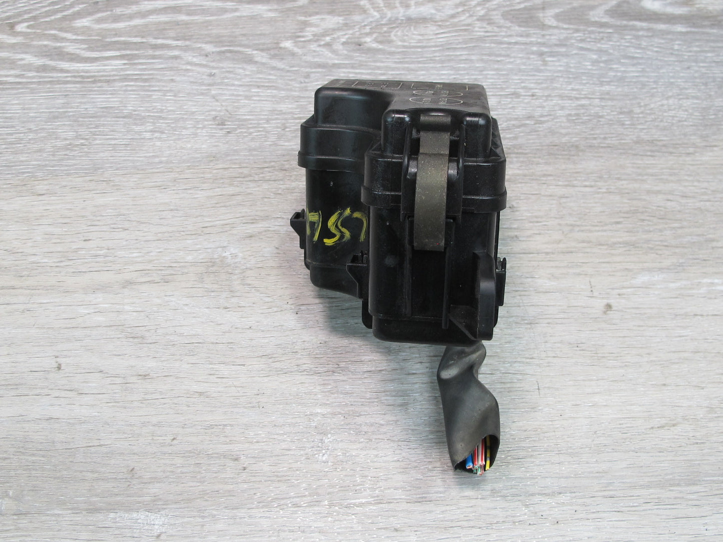 98-00 Lexus UCF20L LS400 Under Hood Small Fan Fuse Relay Box Module OEM