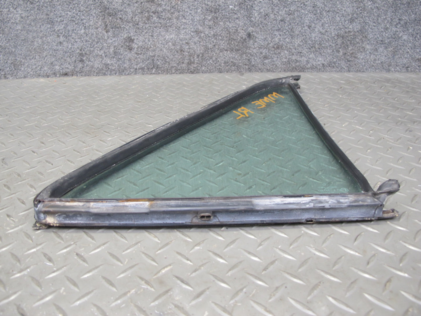 75-83 Mercedes W123 Rear Left Door Vent Glass Window OEM