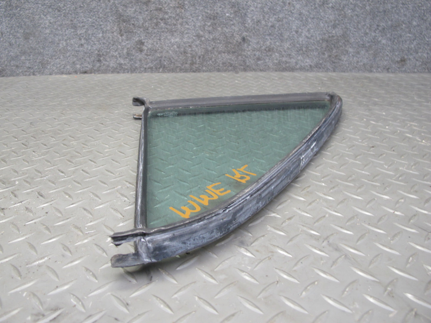 75-83 Mercedes W123 Rear Left Door Vent Glass Window OEM