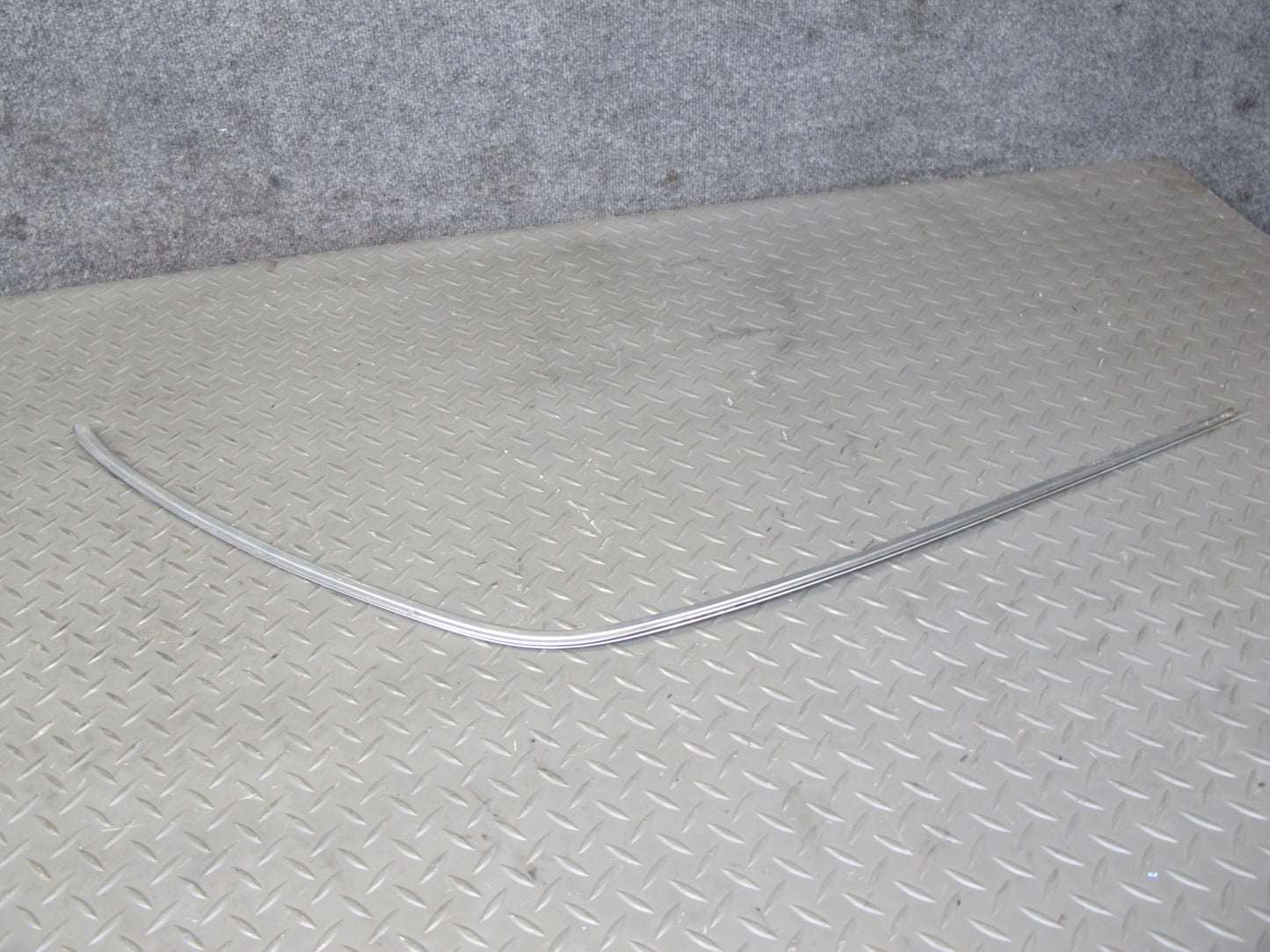 77-85 Mercedes W123 Sedan Front & Rear Right Door Chrome Trim Molding Set OEM