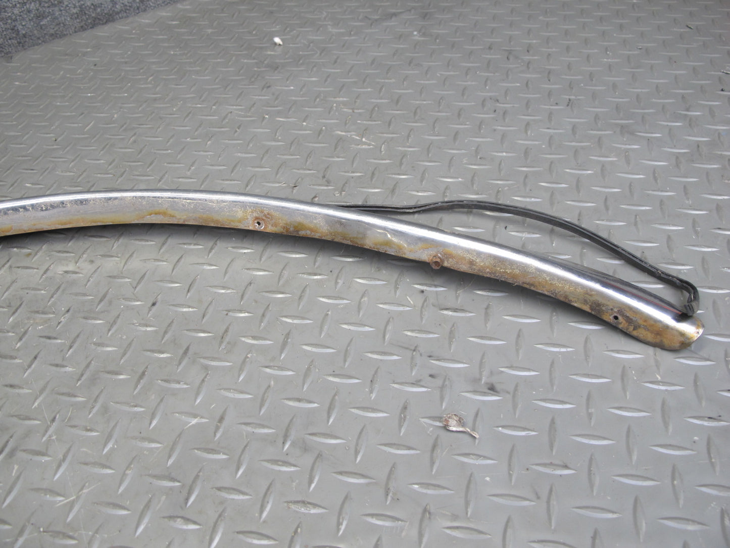 77-85 Mercedes W123 Set of 2 Front Wheel Arch Fender Flare Chrome Trim Cover OEM