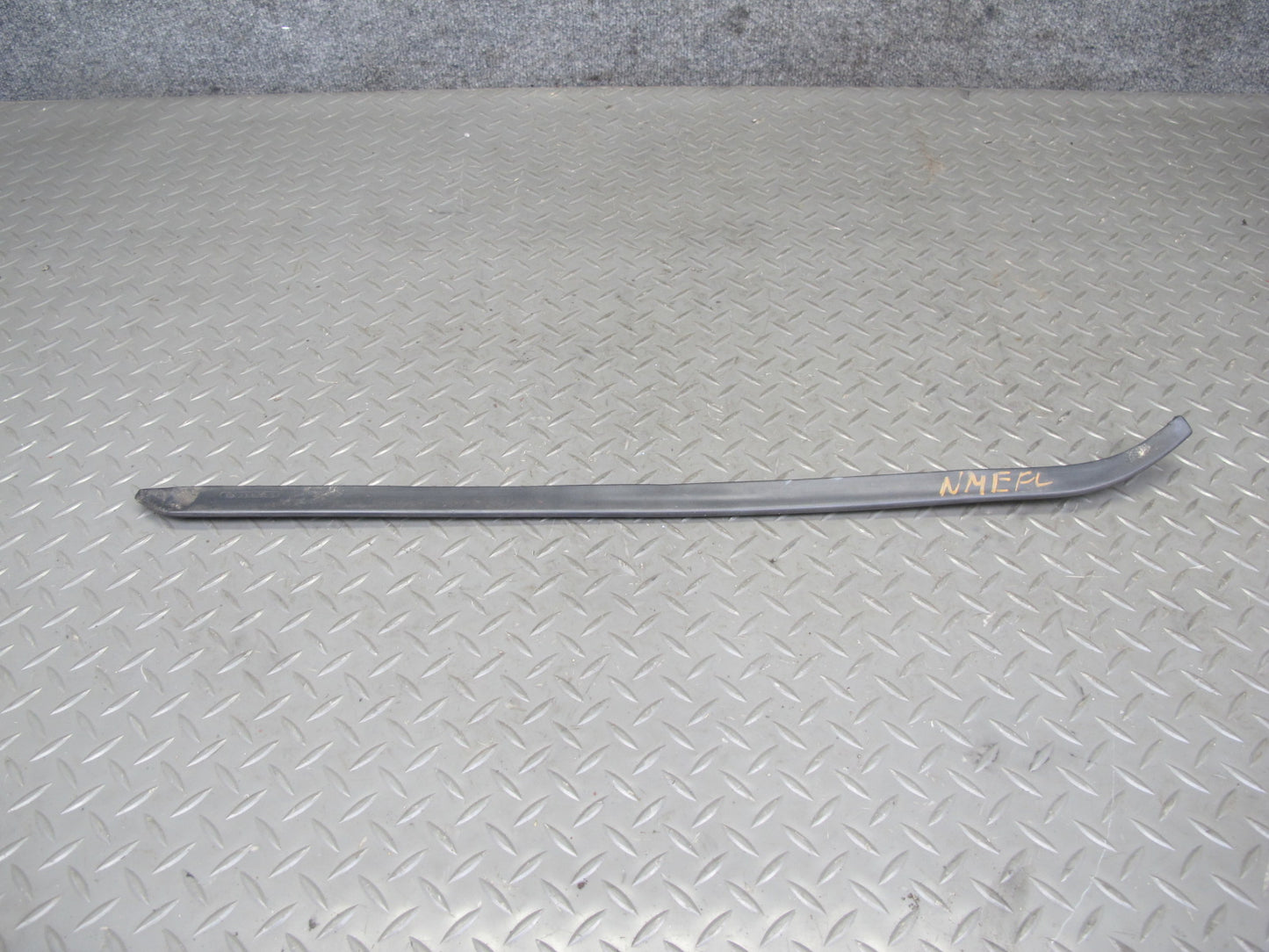 77-85 Mercedes W123 Sedan Set of 2 Front A Pillar Garnish Trim Molding Cover OEM