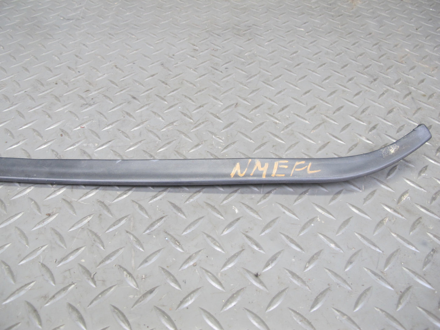 77-85 Mercedes W123 Sedan Set of 2 Front A Pillar Garnish Trim Molding Cover OEM