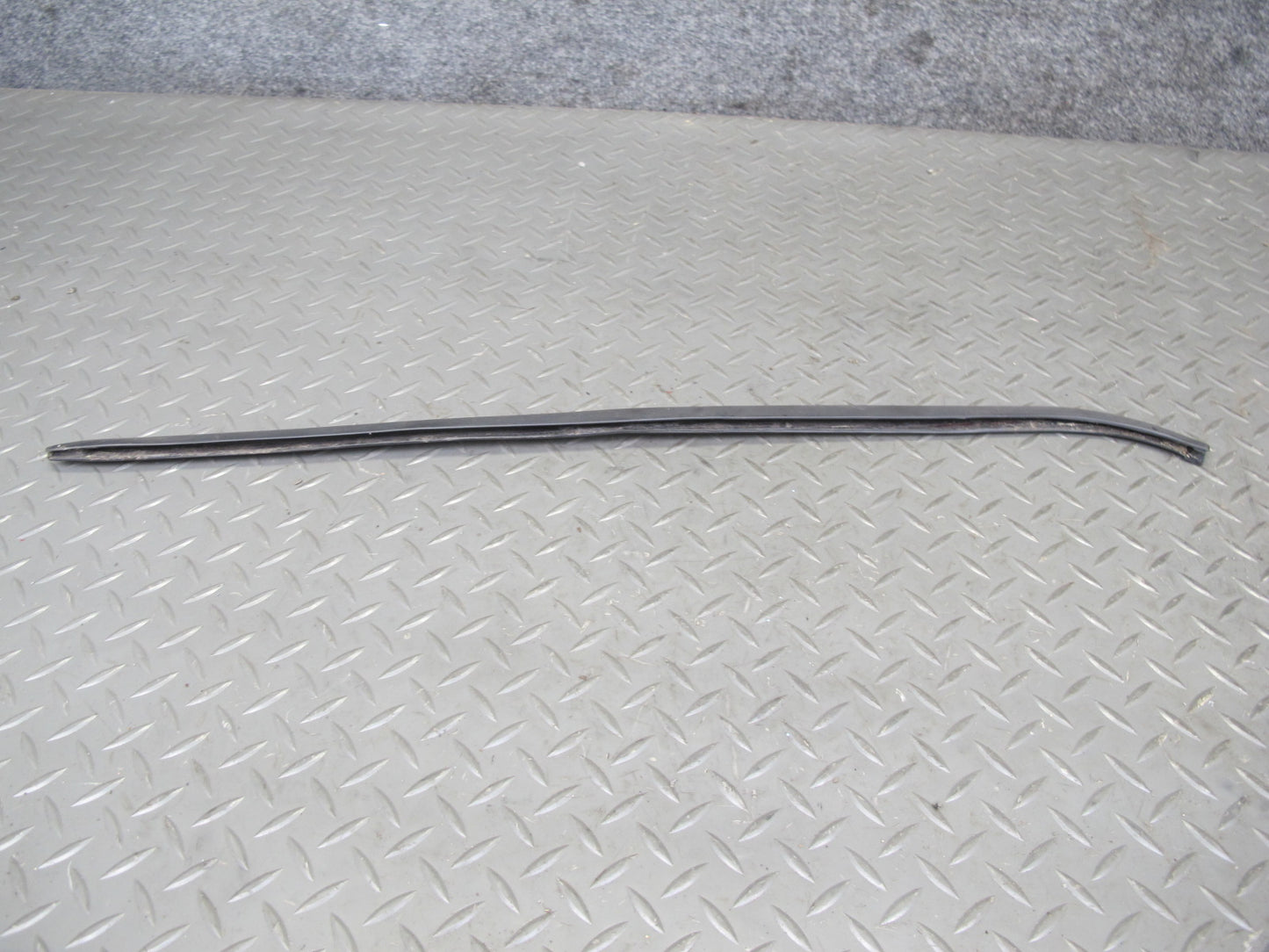 77-85 Mercedes W123 Sedan Set of 2 Front A Pillar Garnish Trim Molding Cover OEM