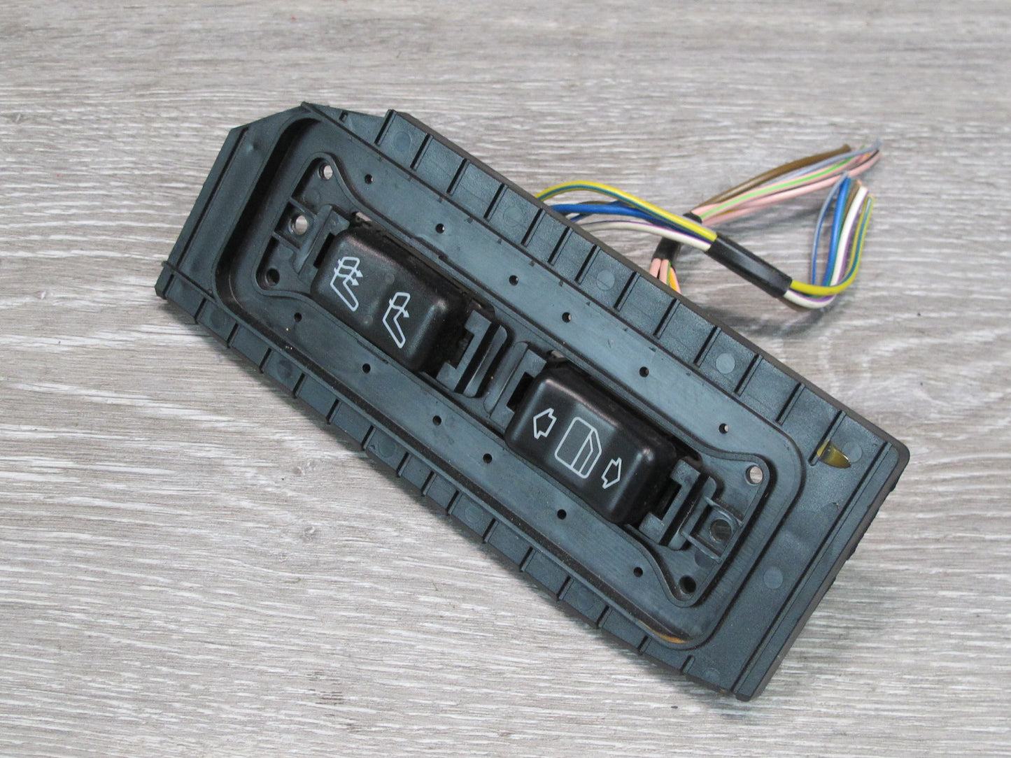 94-99 Mercedes W140 S-class Rear Left Door Window Heated Seat Switch OEM