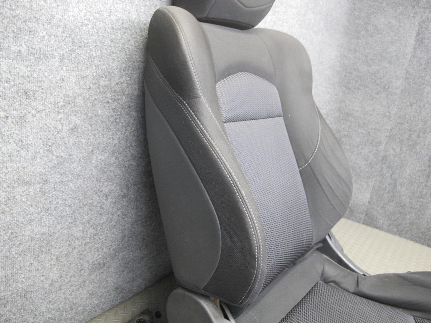 10-16 Nissan 370Z Z34 Convertible Base Front Left Right Cloth Seat Set Black OEM