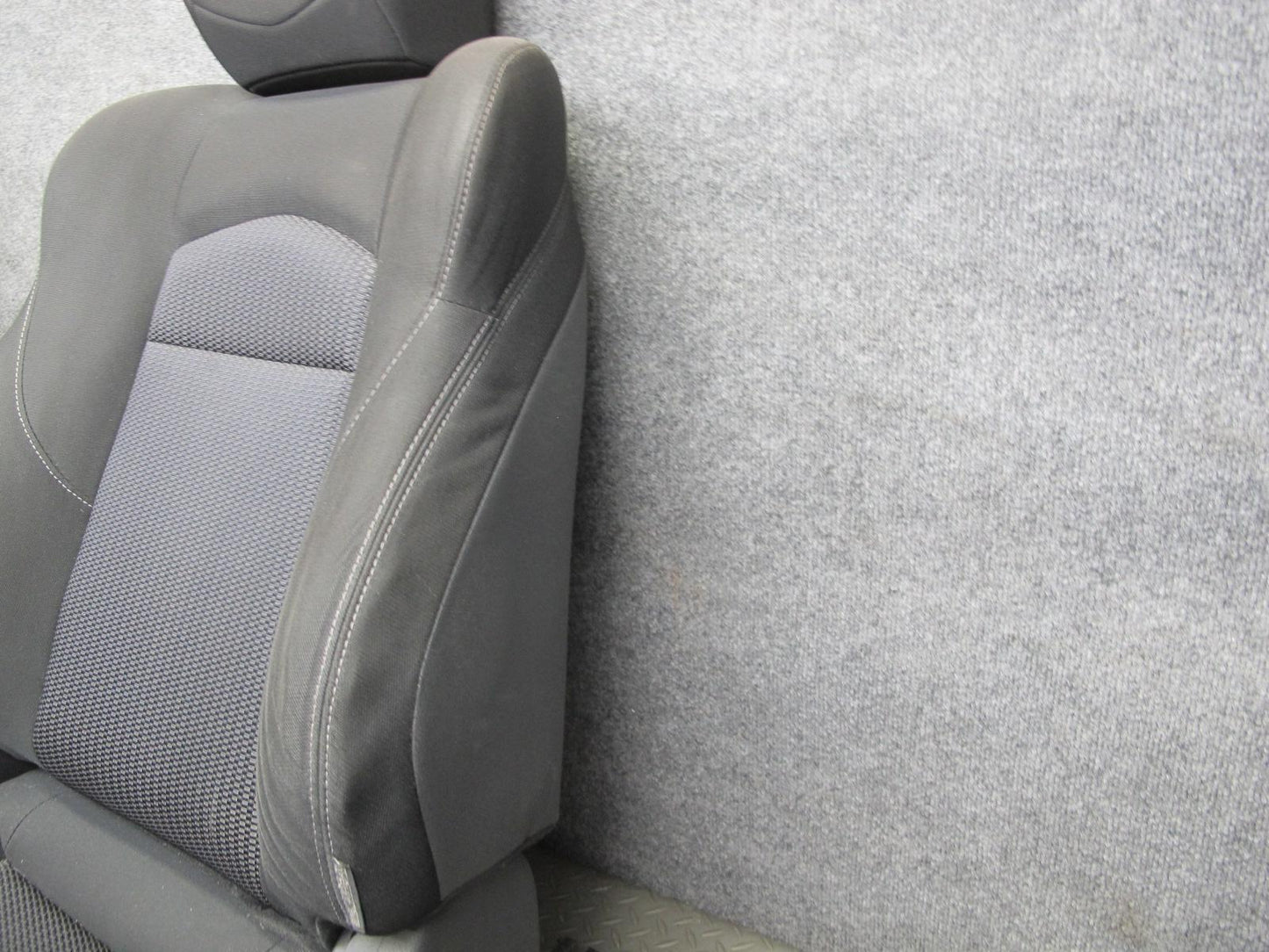 10-16 Nissan 370Z Z34 Convertible Base Front Left Right Cloth Seat Set Black OEM