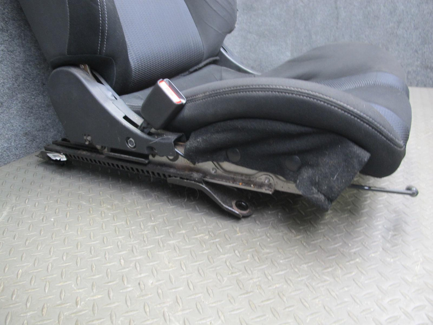 10-16 Nissan 370Z Z34 Convertible Base Front Left Right Cloth Seat Set Black OEM