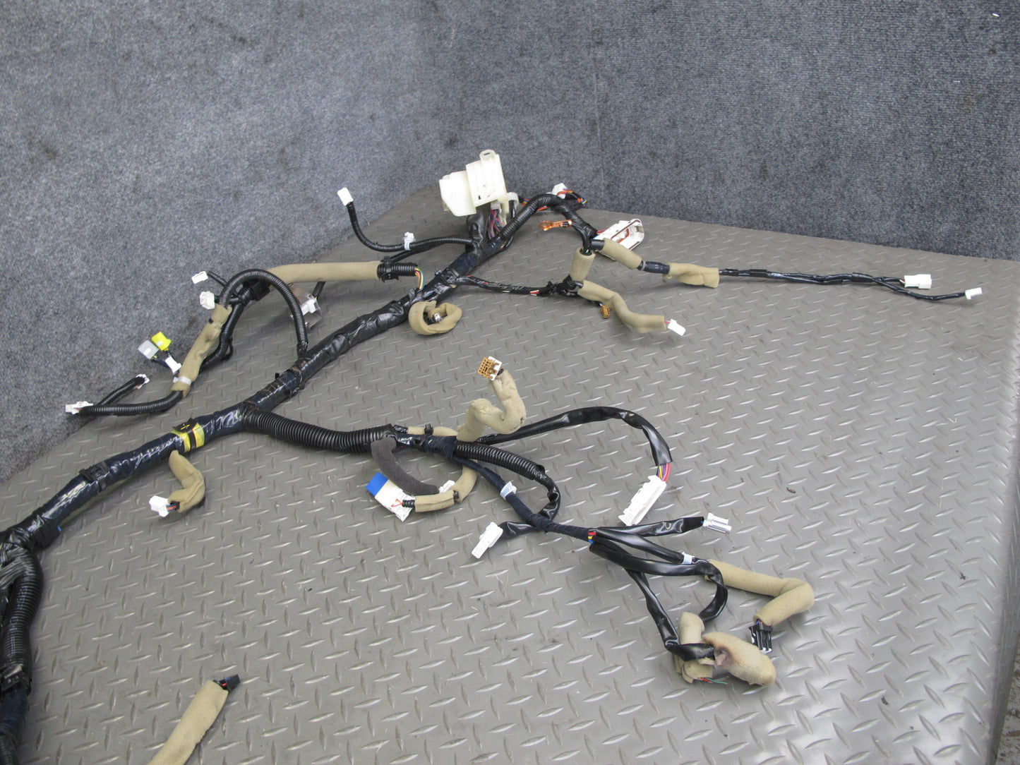 12-15 Nissan 370Z VQ37VHR A/T Base Main Dash Dashboard Wire Wiring Harness OEM
