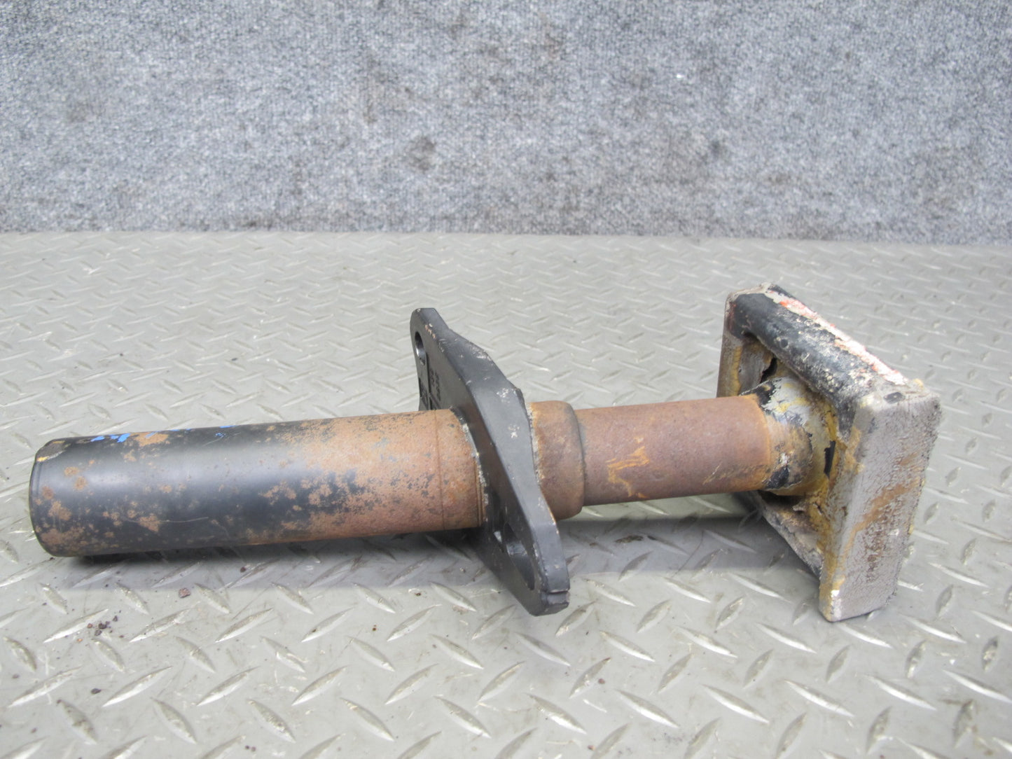 82-85 Mercedes W123 300D Set of 2 Front Bumper Impact Crash Shock Absorber OEM