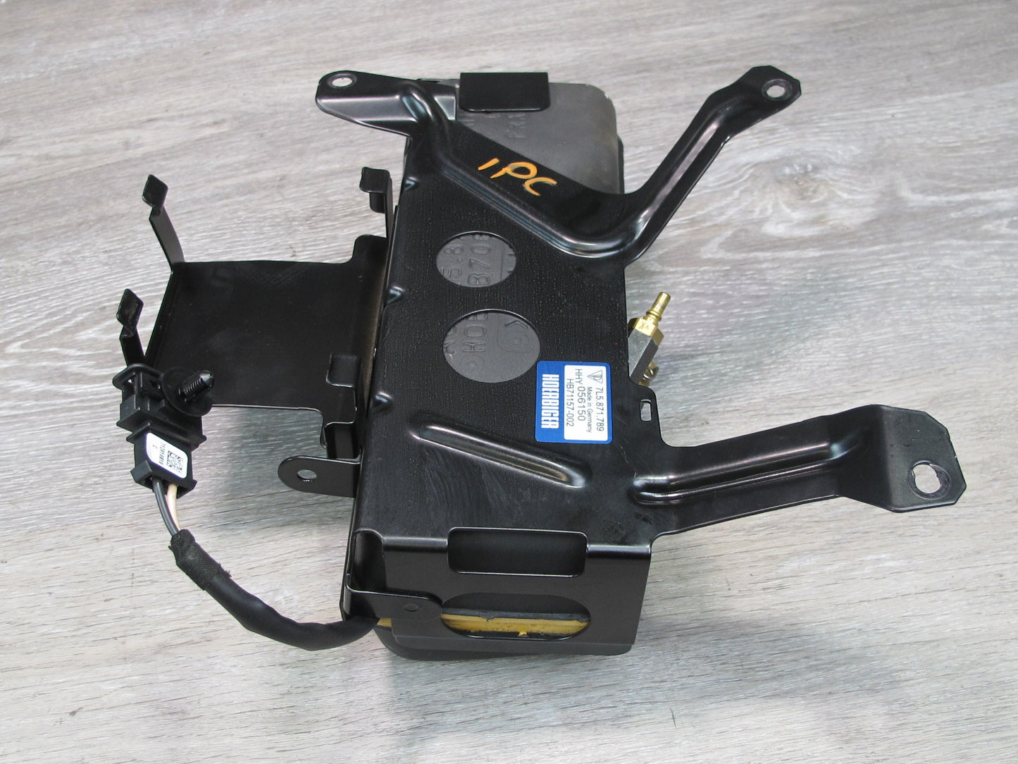 2008-2010 Porsche Cayenne 957 Rear Tailgate Trunk Lid Hydraulic Pump Motor