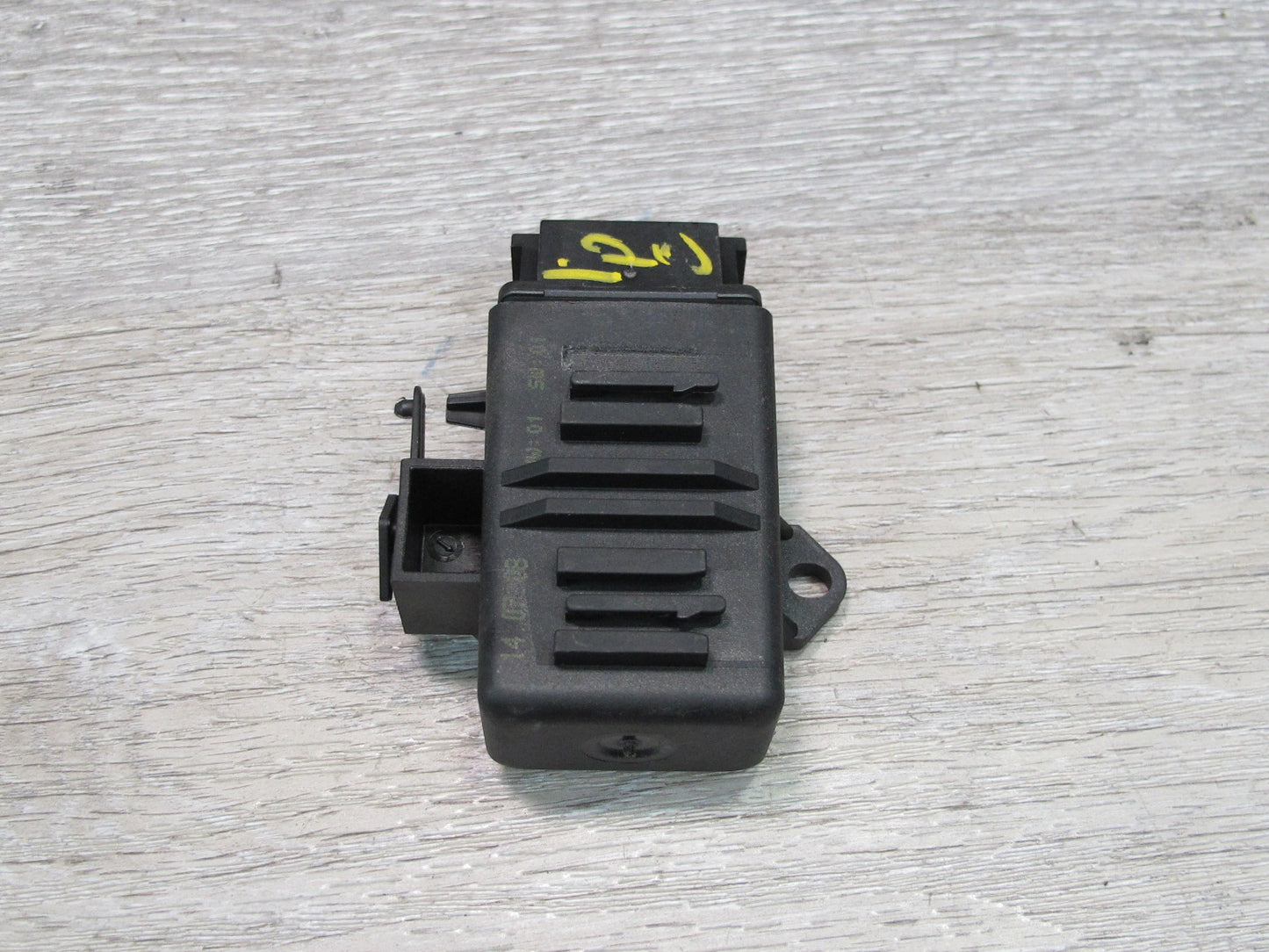 2008-2010 Porsche Cayenne 957 Heated Seats Switch Control Module Unit