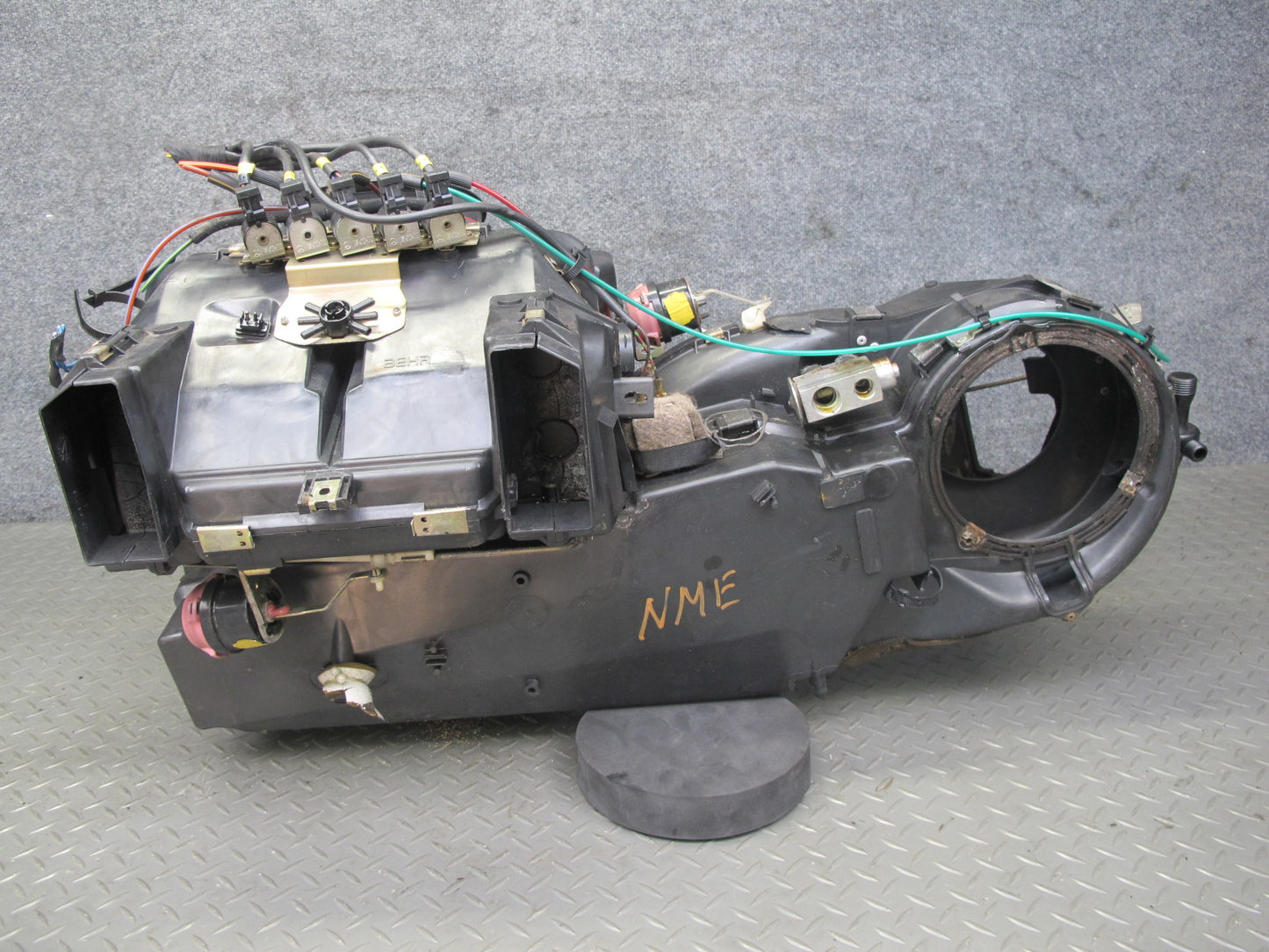 82-85 Mercedes W123 A/C Air Condition Evaporator Heater Climate Box OEM