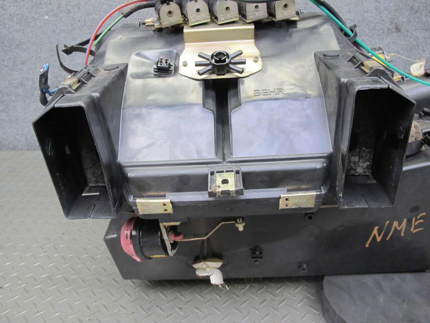 82-85 Mercedes W123 A/C Air Condition Evaporator Heater Climate Box OEM