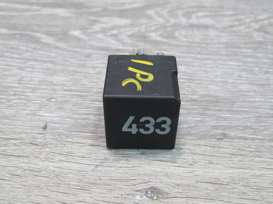 2003-2010 Porsche Cayenne 957 Multifunction Relay 3D0951253A