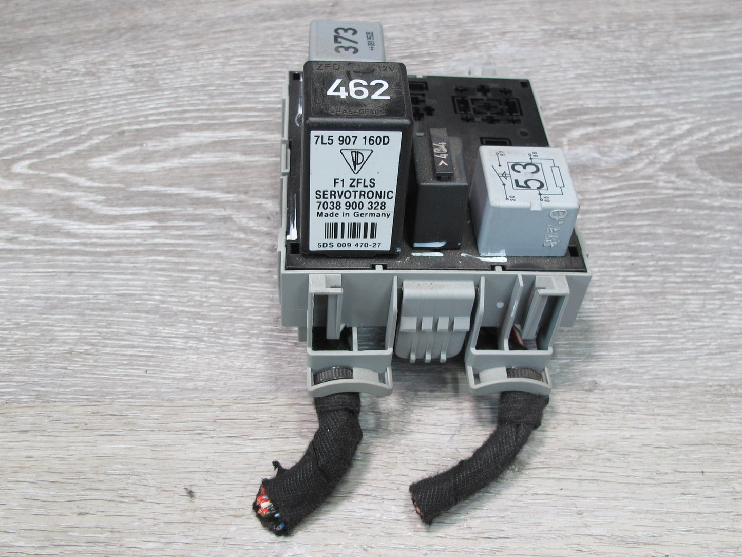 2008-2010 Porsche Cayenne 957 Power Distribution Fuse Relay Box Module