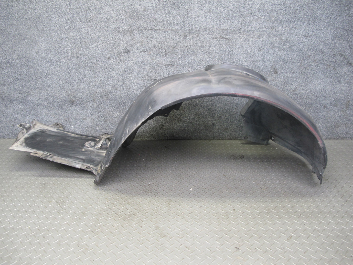 2001-2006 BMW E46 M3 Front Right Fender Liner Splash Shield Guard Cover 2695666