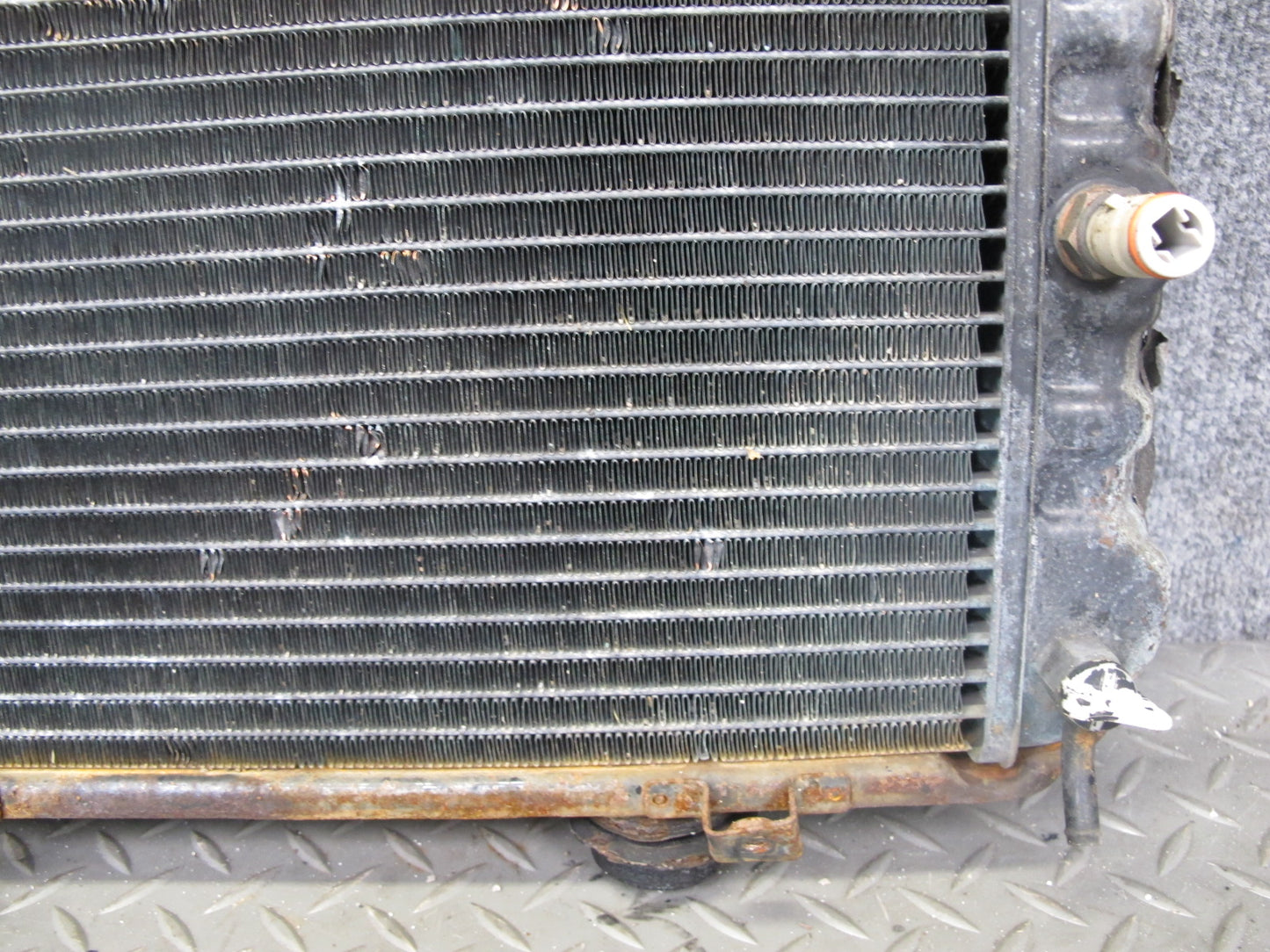 91-95 Toyota SW21L MR2 NON Turbo A/T Engine Cooling Radiator OEM