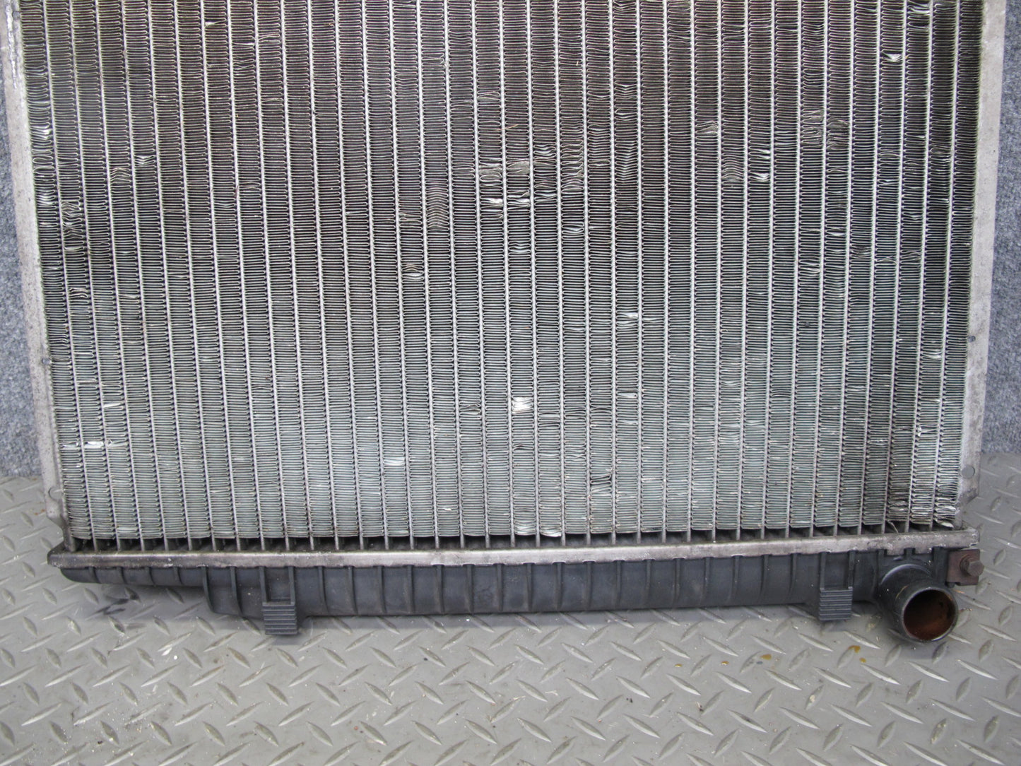 81-85 Mercedes W123 300D Turbo Diesel Engine Cooling Radiator OEM