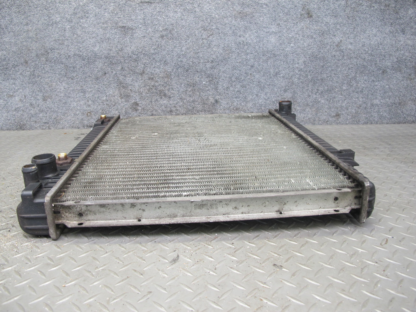 81-85 Mercedes W123 300D Turbo Diesel Engine Cooling Radiator OEM