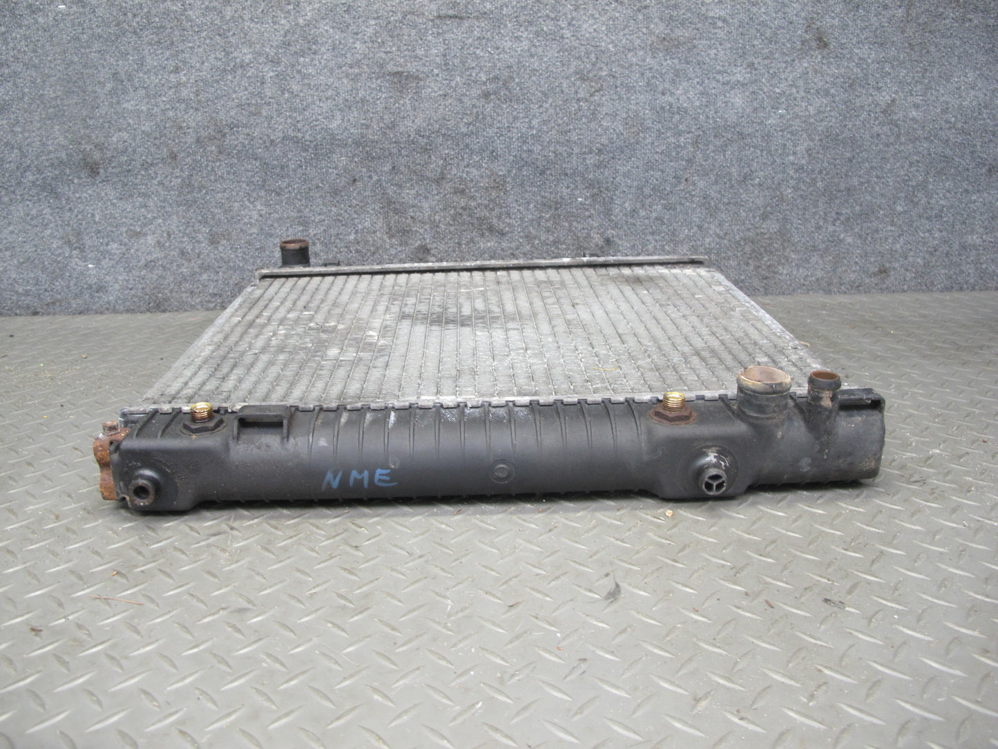 81-85 Mercedes W123 300D Turbo Diesel Engine Cooling Radiator OEM