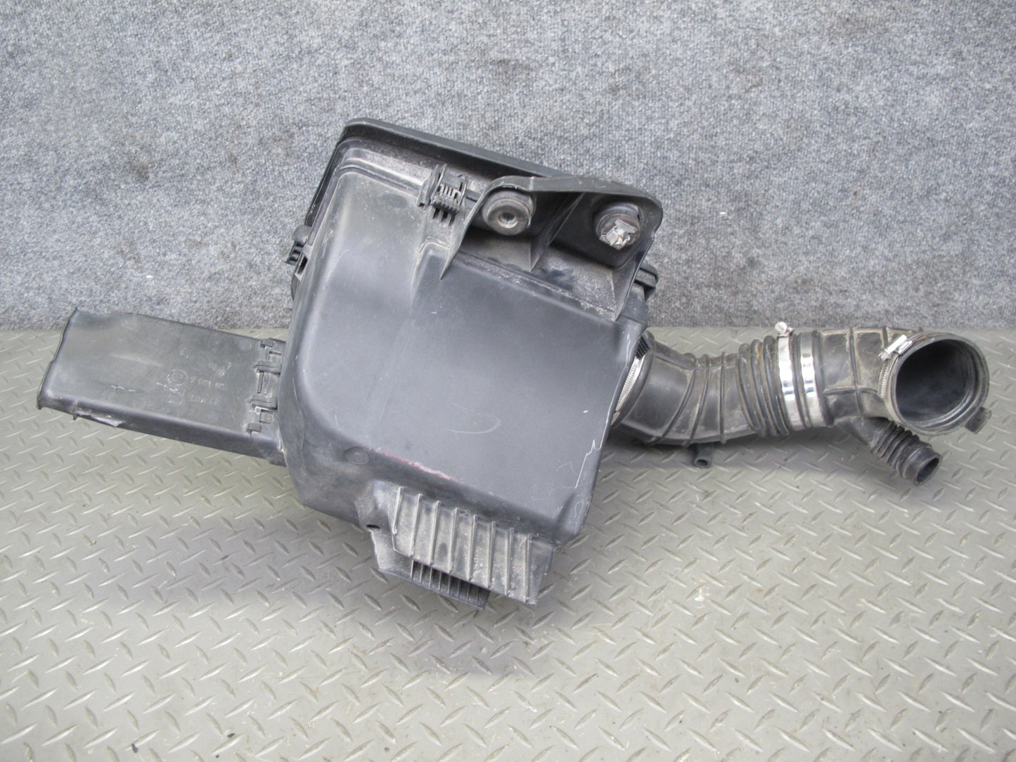 2001-2006 BMW E46 M3 Air Intake Cleaner Filter Box w Hose & MAF Sensor