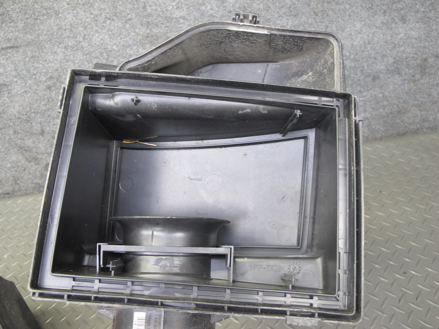 2001-2006 BMW E46 M3 Air Intake Cleaner Filter Box w Hose & MAF Sensor