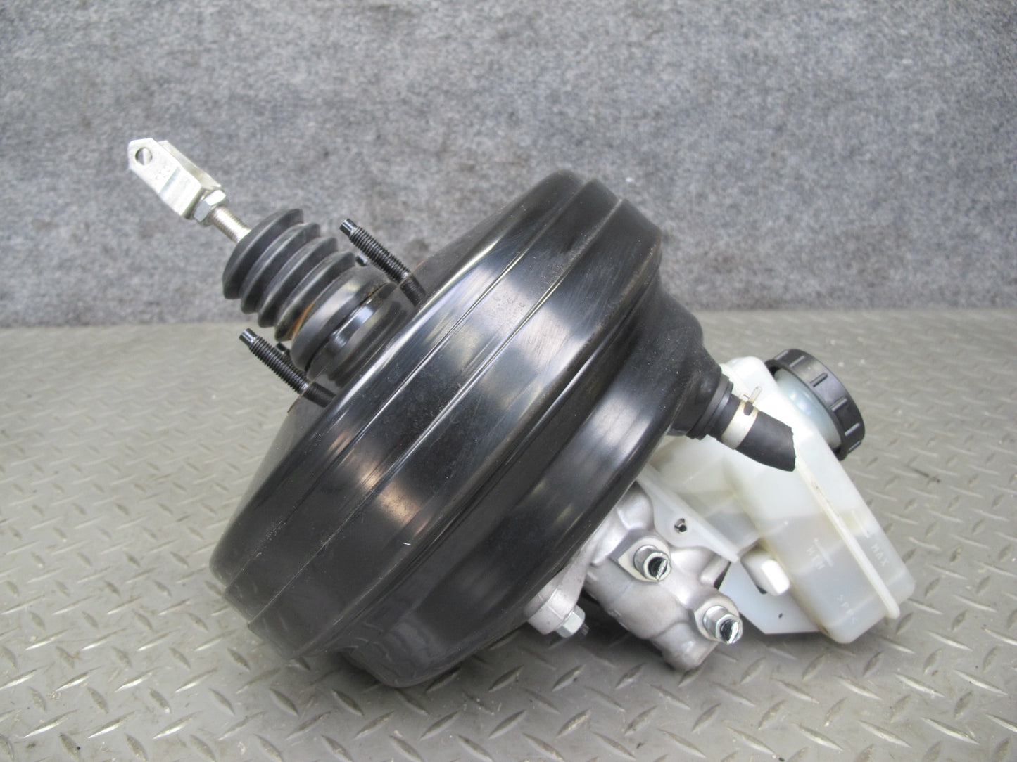 13-14 Nissan Z34 370Z Base Brake Master Cylinder Booster Fluid Reservoir OEM