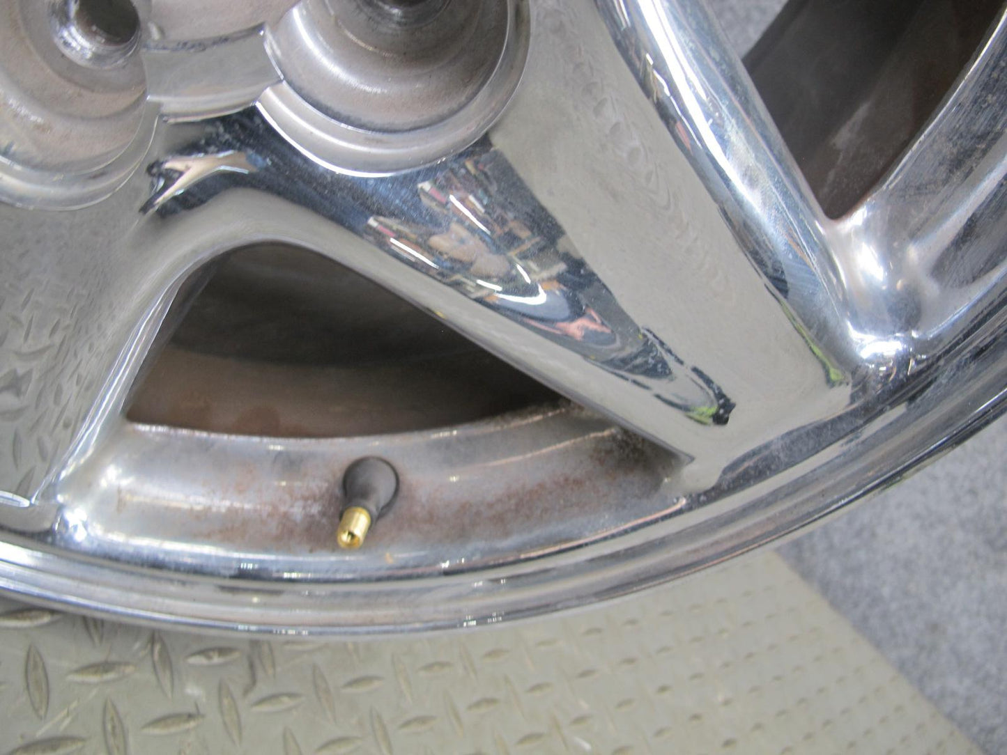 97-01 Chevrolet Camaro Z28 Factory R16 16" Chrome Wheel Rim 16x8J ET55 OEM