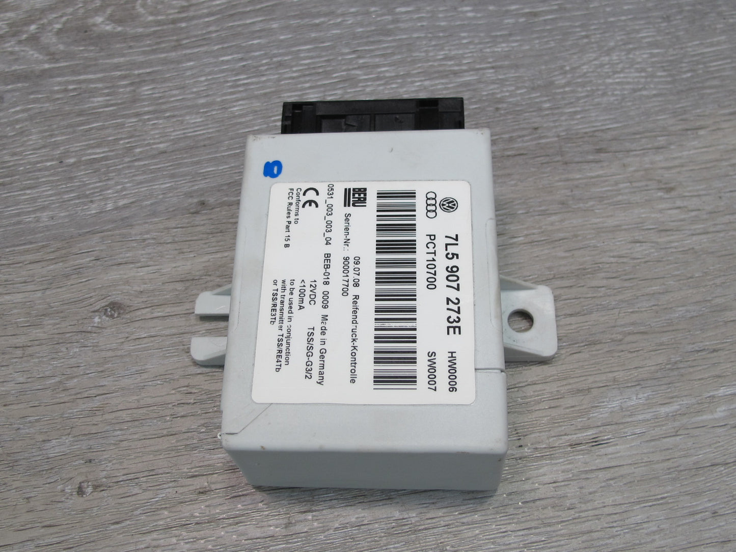2008-2010 Porsche Cayenne 957 TPMS Tire Pressure Monitor Control Module