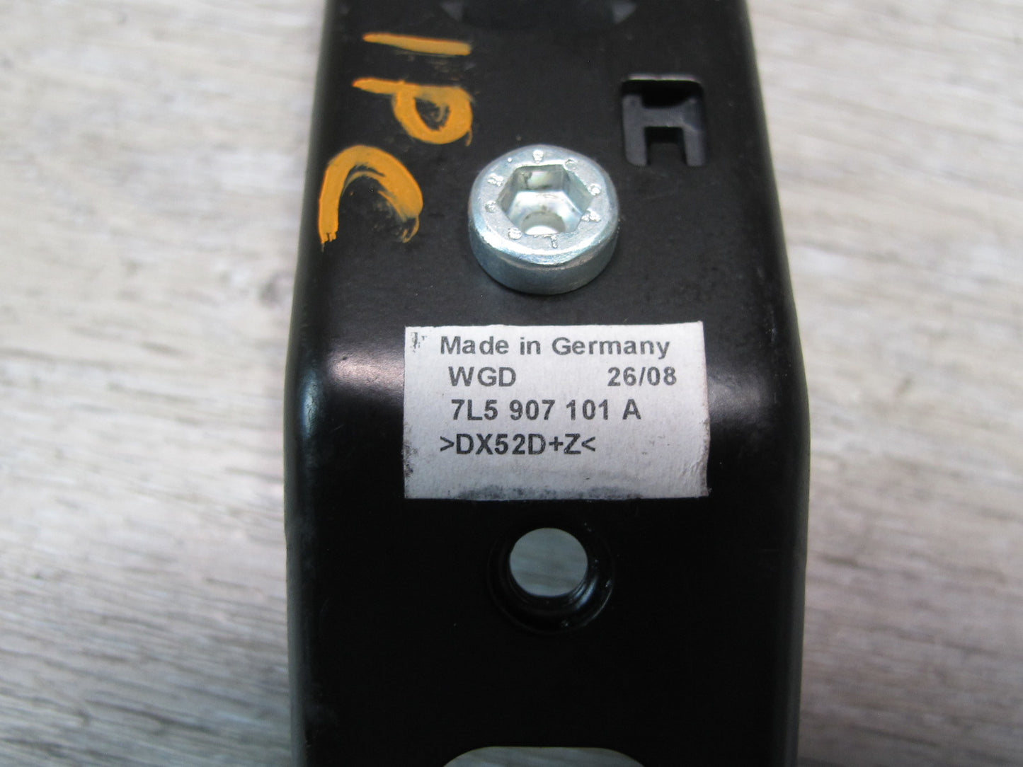 2008-2010 Porsche Cayenne 957 Rear Lid Tilt Angle Sensor 7L5907101A