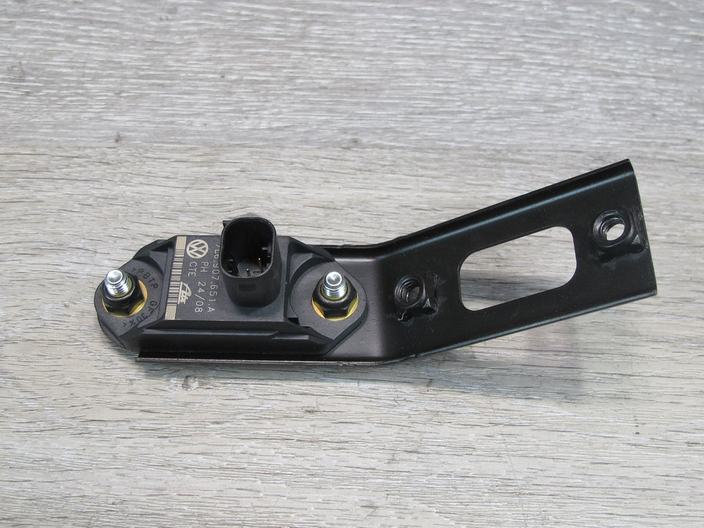 2008-2010 Porsche Cayenne 957 Rear Lid Tilt Angle Sensor 7L5907101A