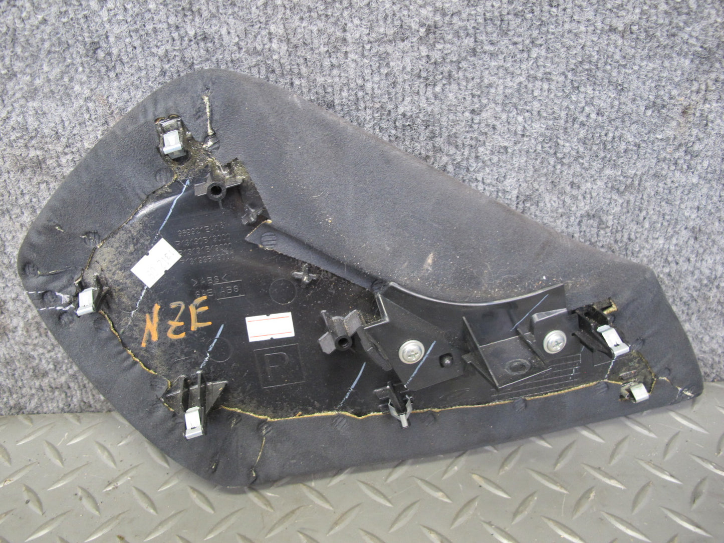 09-19 Nissan 370Z Z34 Conv Center Console Left & Right Side Trim Panel Set OEM