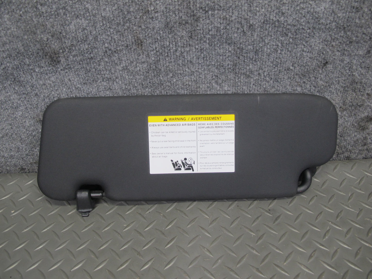 10-19 Nissan 370Z Z34 Convertible Set of 2 Front Right & Left Sunvisor Black OEM