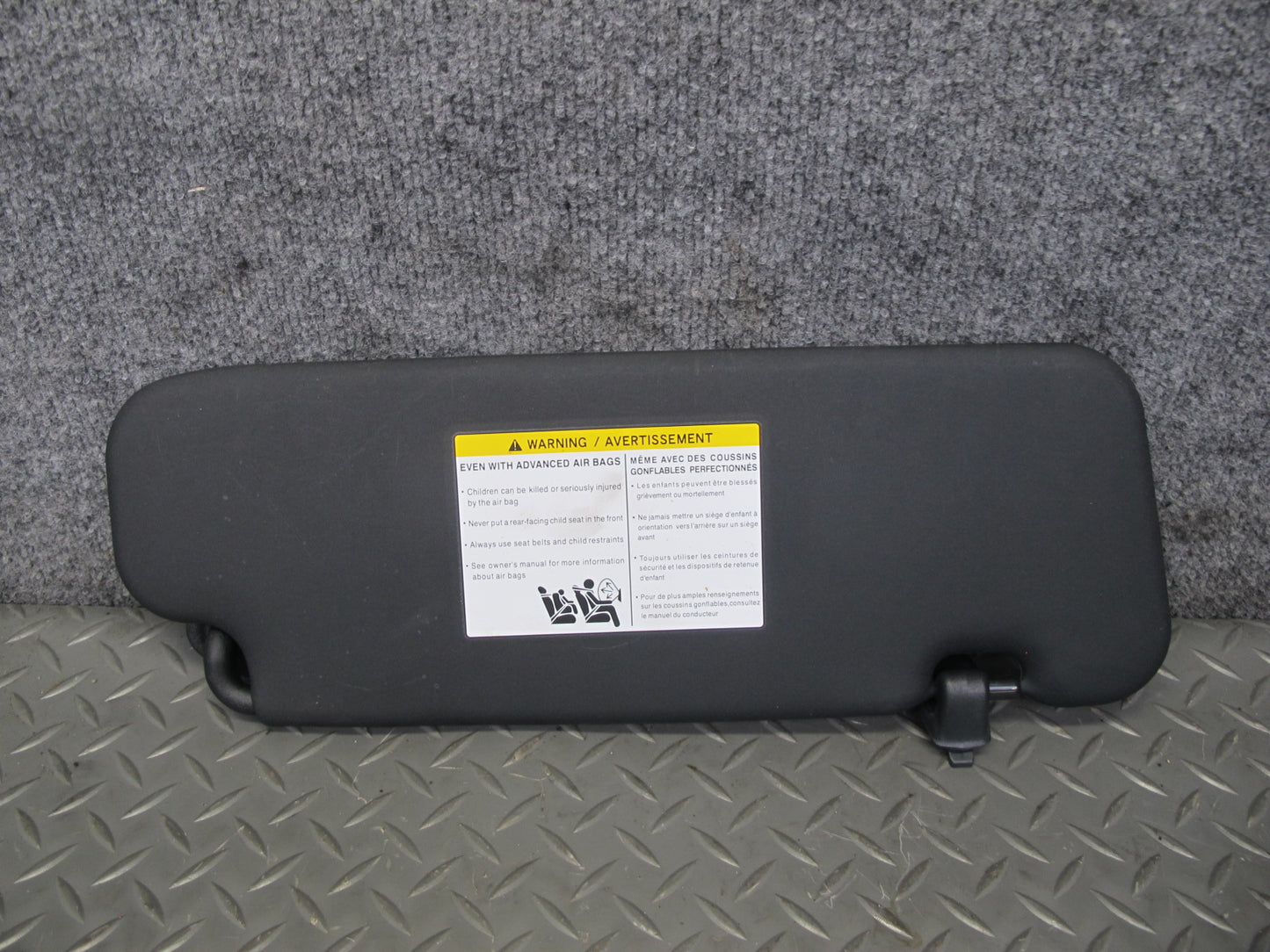 10-19 Nissan 370Z Z34 Convertible Set of 2 Front Right & Left Sunvisor Black OEM