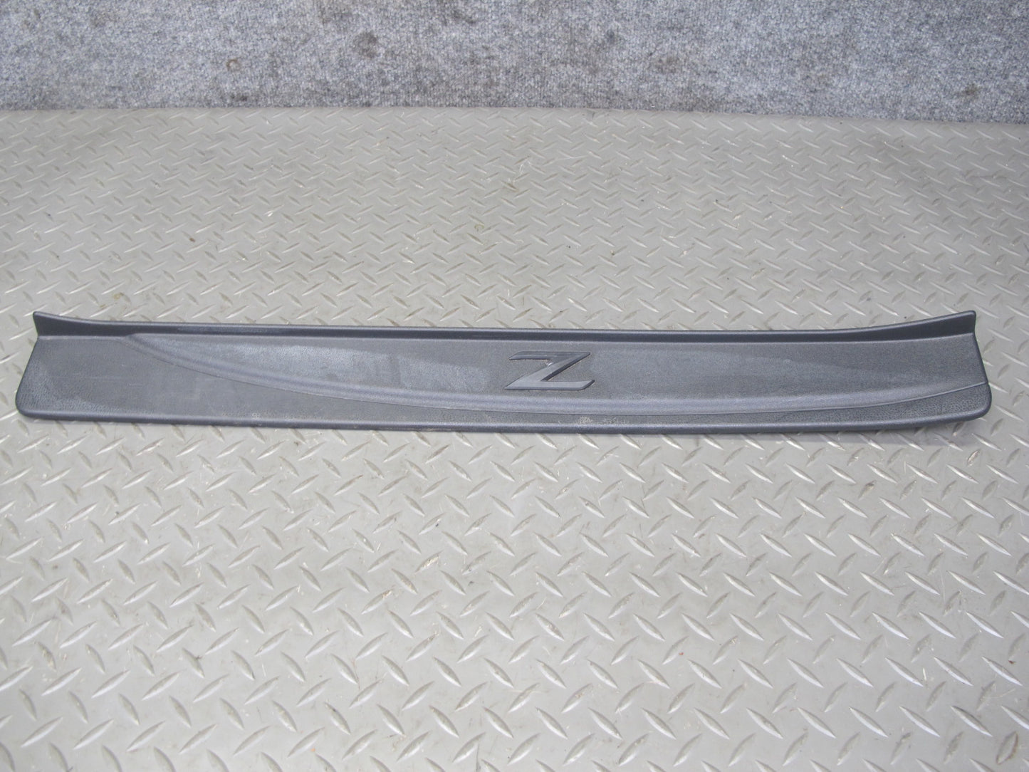 09-20 Nissan Z34 370Z Set of 2 Left & Right Door Scuff Sill Plate Trim Panel OEM